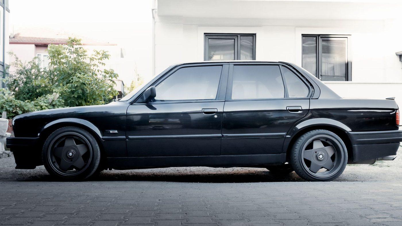 BMW E30