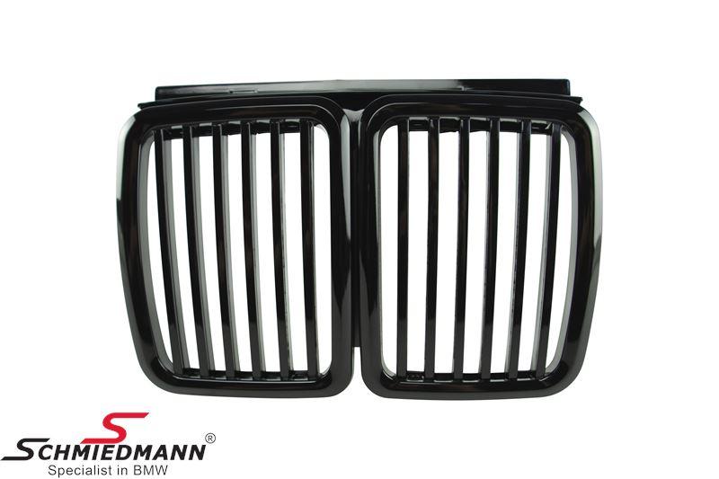 Gloss black kidney grilles — view 1