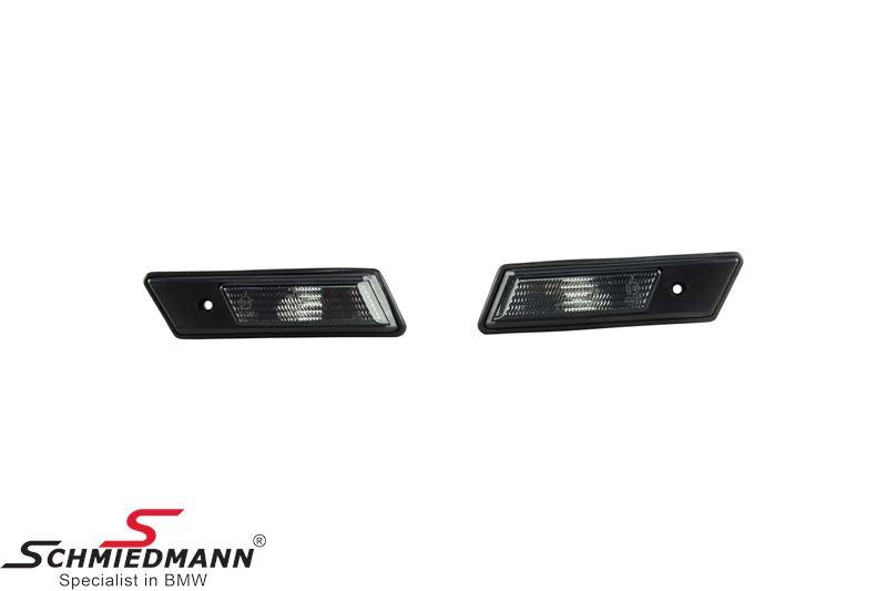Black sidemarkers for early model (1991-1995) — view 1